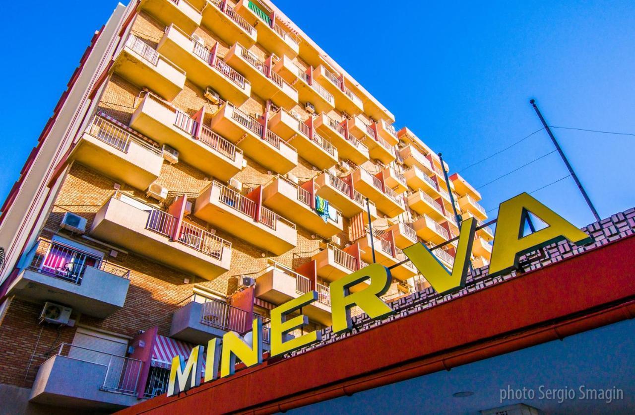 137 Minerva Apartamentos - Vista Al Mar - Piscina Y Playa - Cercano A Tren, Restaurantes Y Tiendas Benalmádena Eksteriør billede