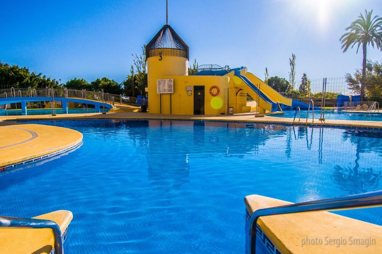 137 Minerva Apartamentos - Vista Al Mar - Piscina Y Playa - Cercano A Tren, Restaurantes Y Tiendas Benalmádena Eksteriør billede
